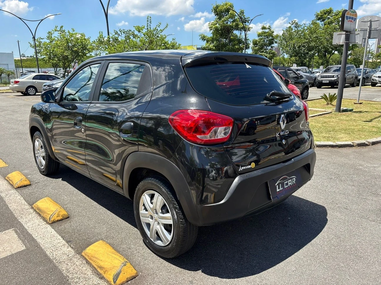 RENAULT KWID