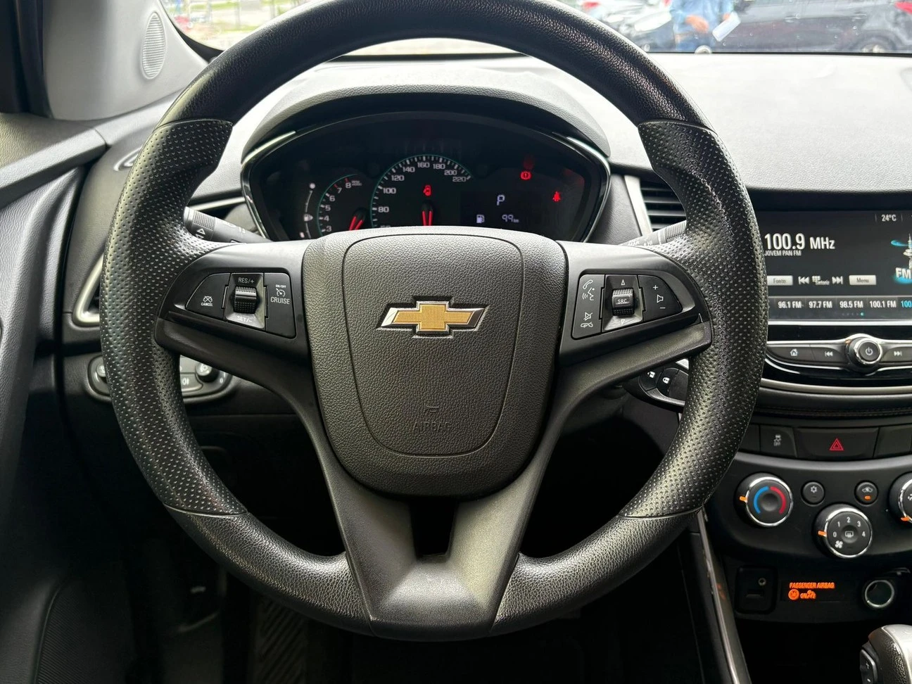 CHEVROLET TRACKER