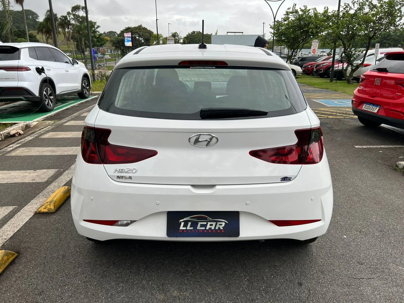 HYUNDAI HB20