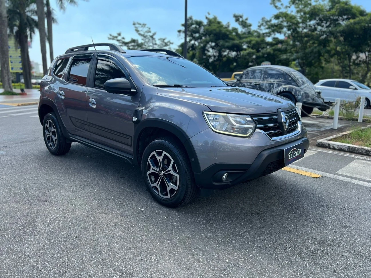 RENAULT DUSTER