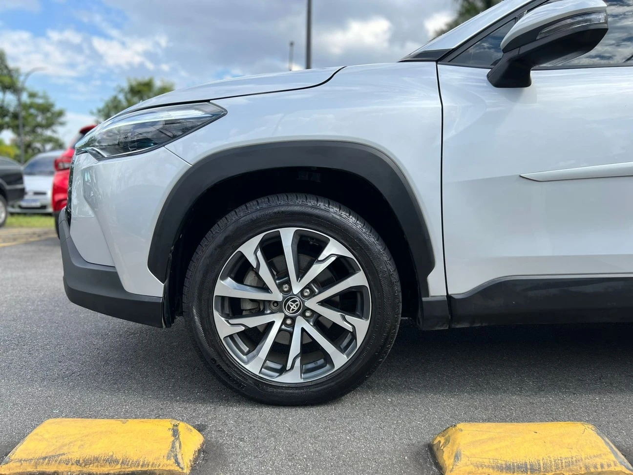 TOYOTA COROLLA CROSS