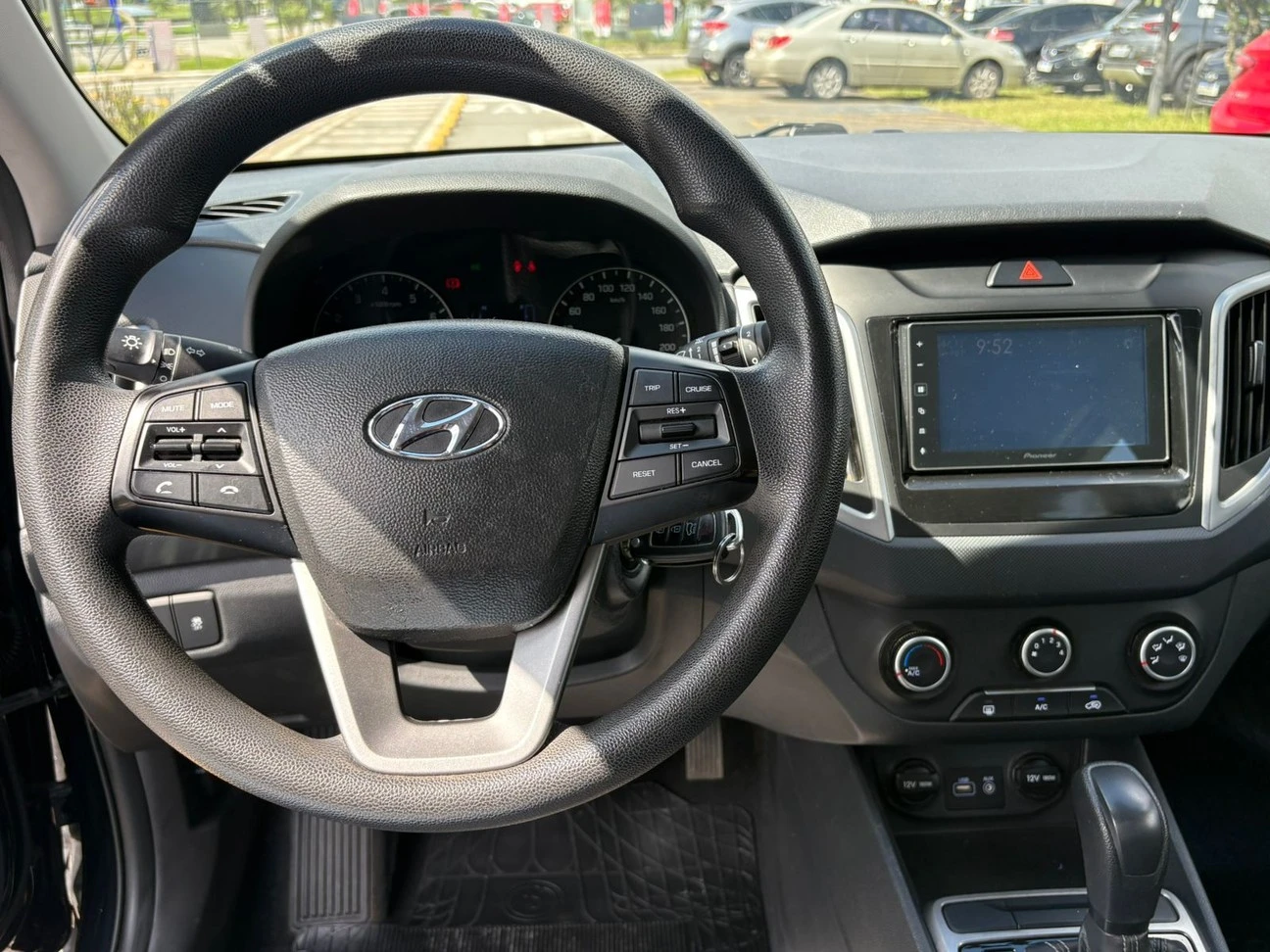 HYUNDAI CRETA