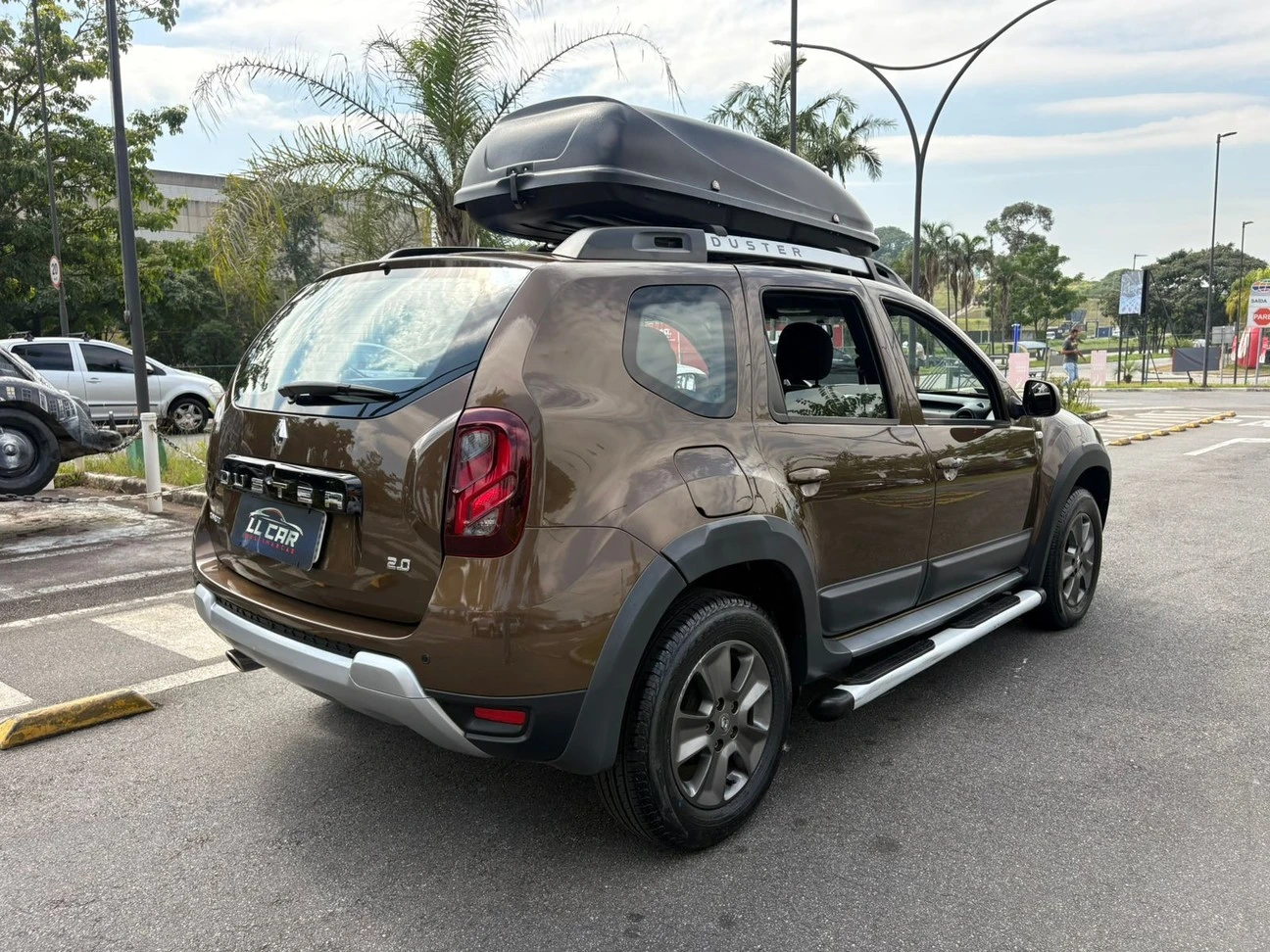 RENAULT DUSTER