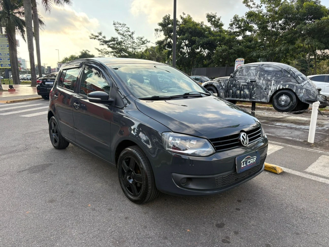 VOLKSWAGEN FOX