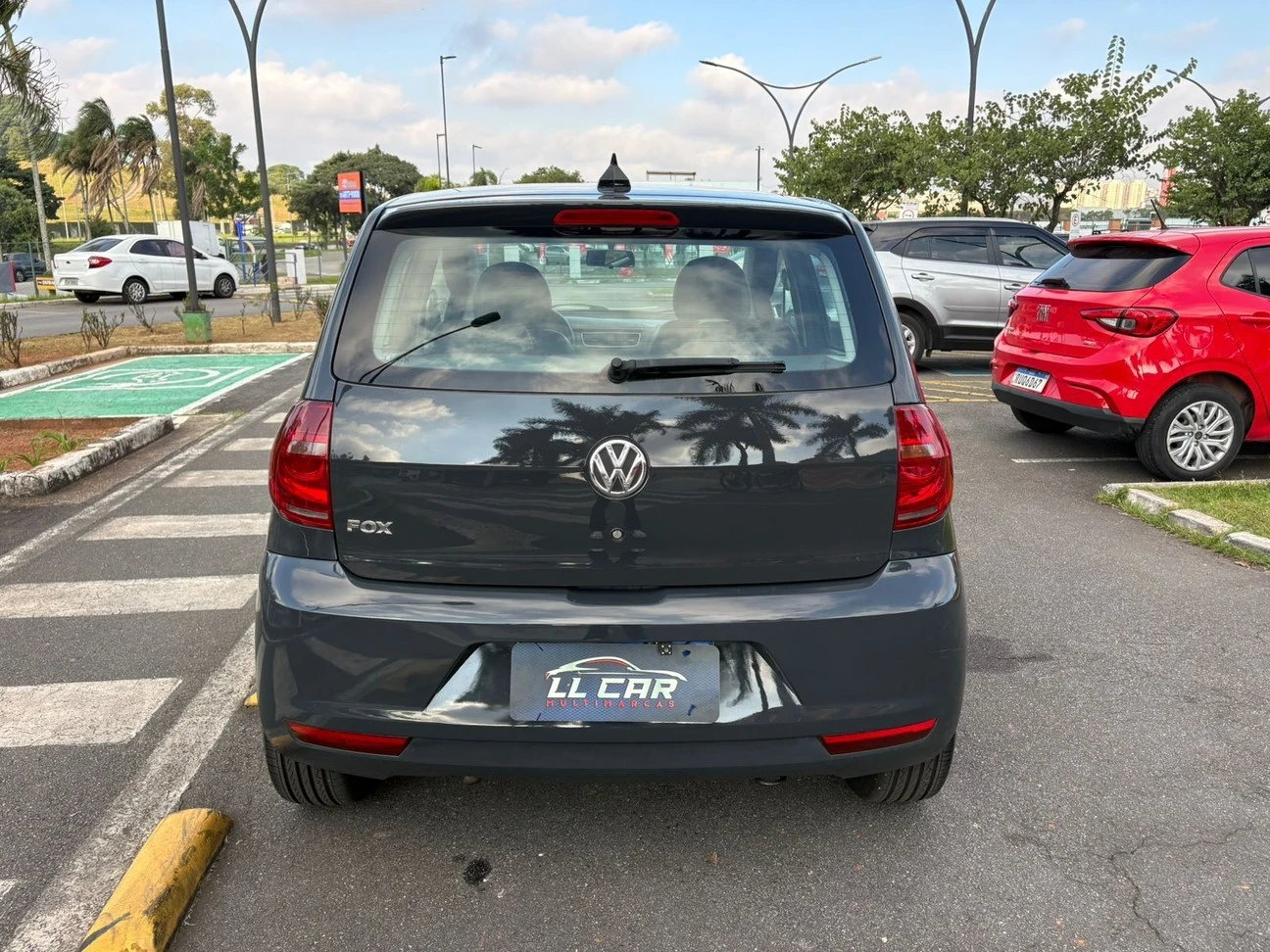 VOLKSWAGEN FOX