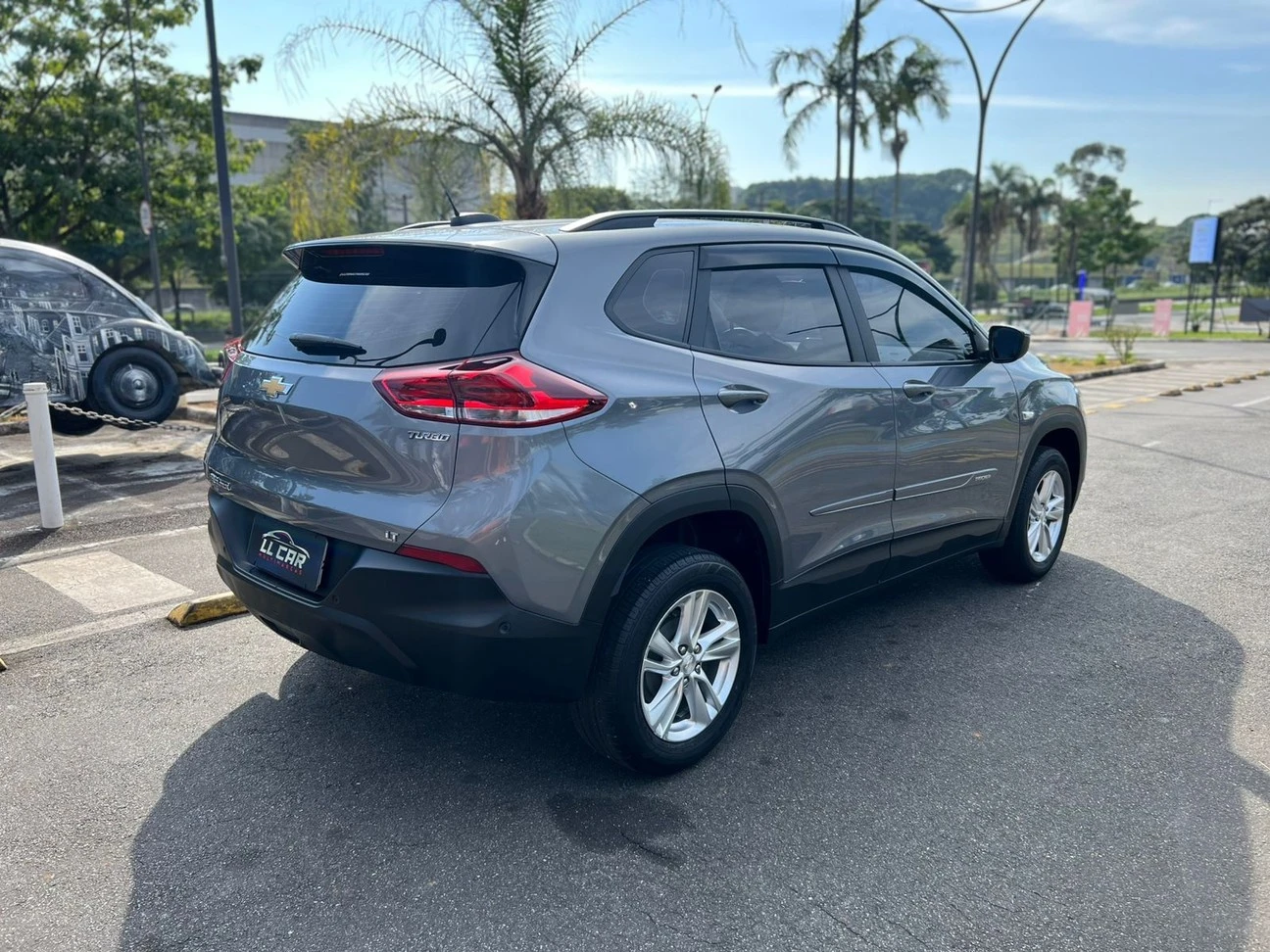 CHEVROLET TRACKER