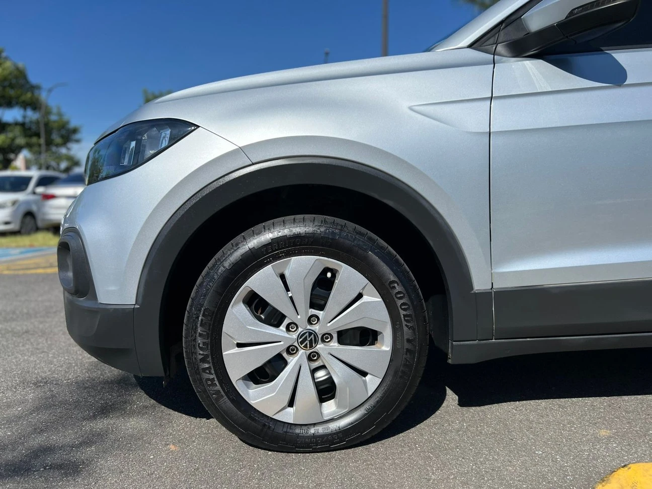 VOLKSWAGEN T-CROSS