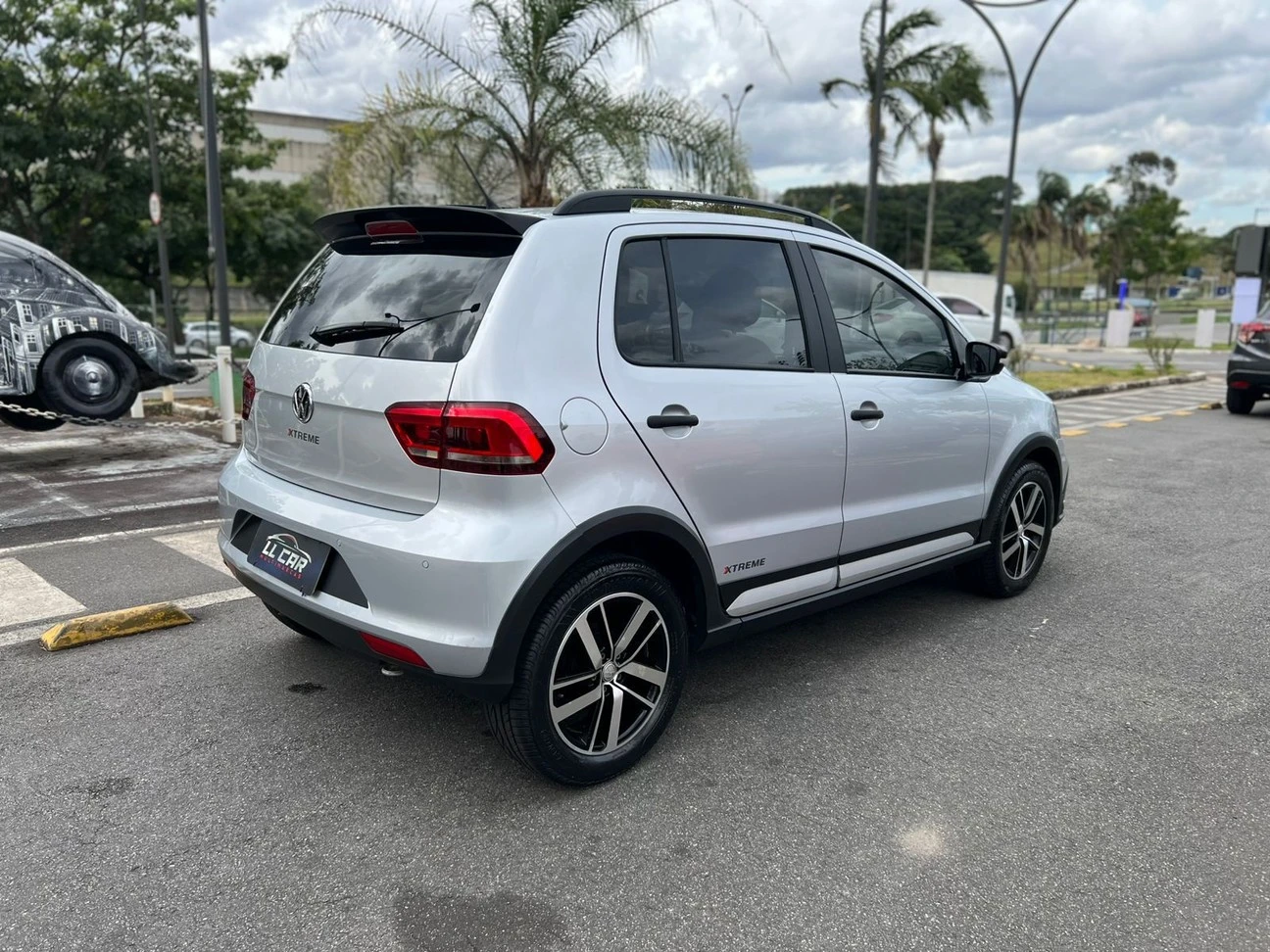 VOLKSWAGEN FOX