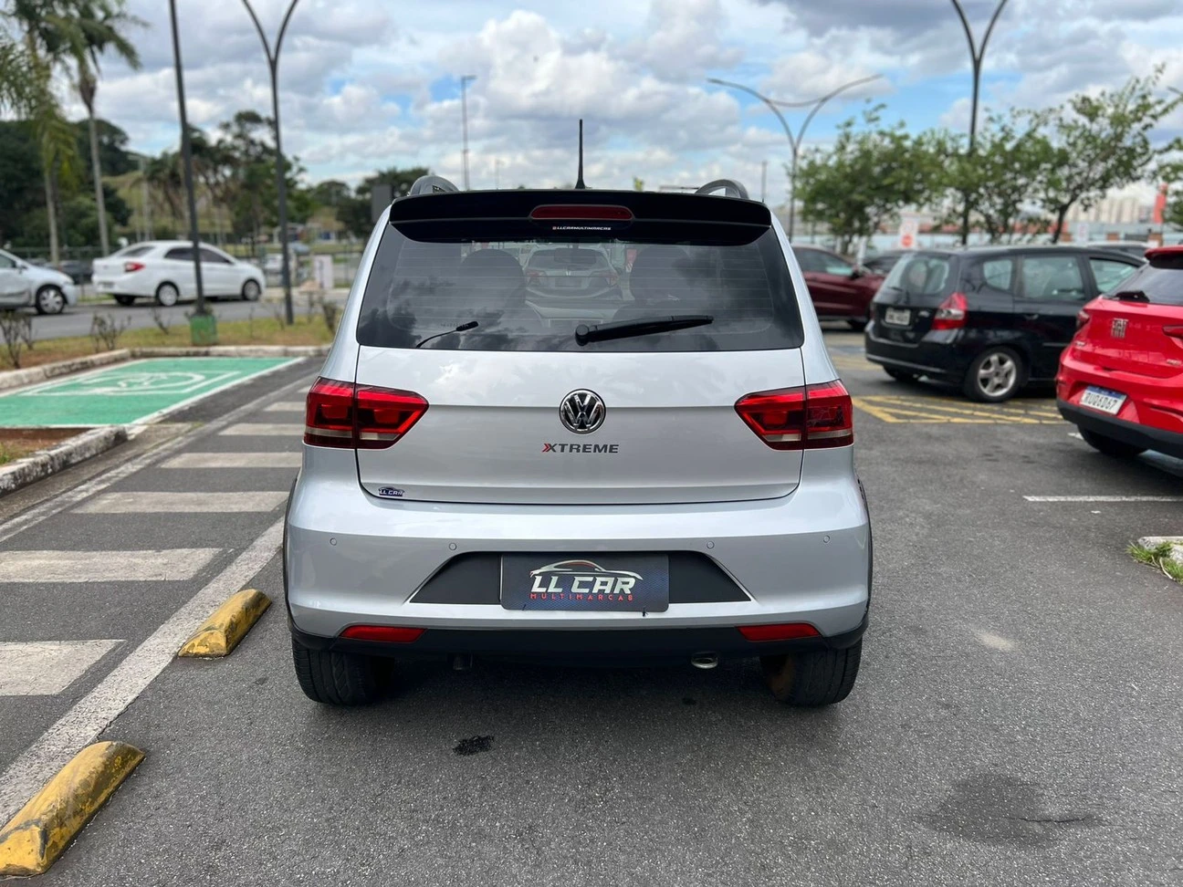VOLKSWAGEN FOX