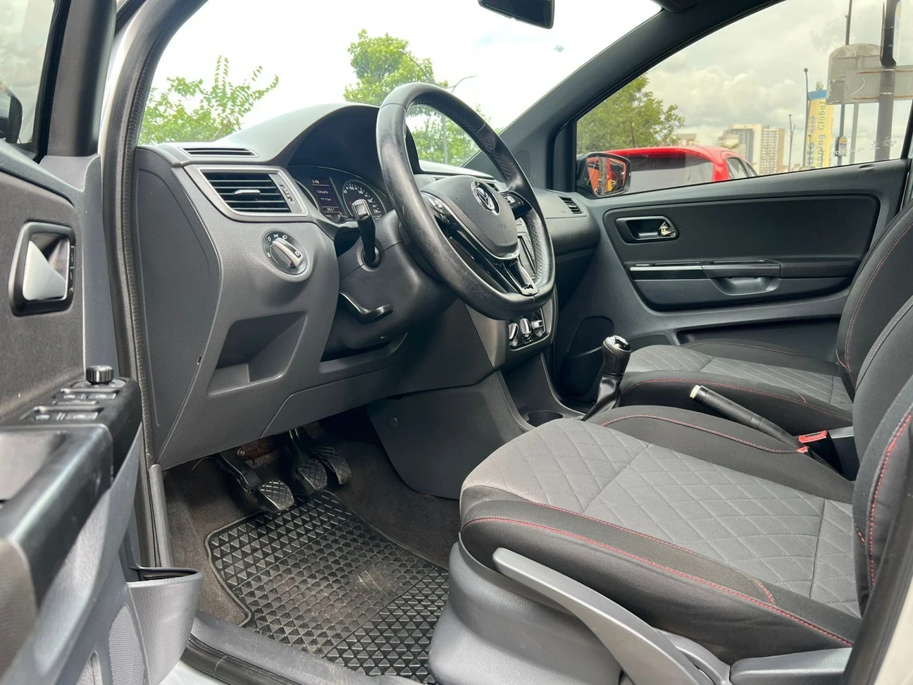 VOLKSWAGEN FOX