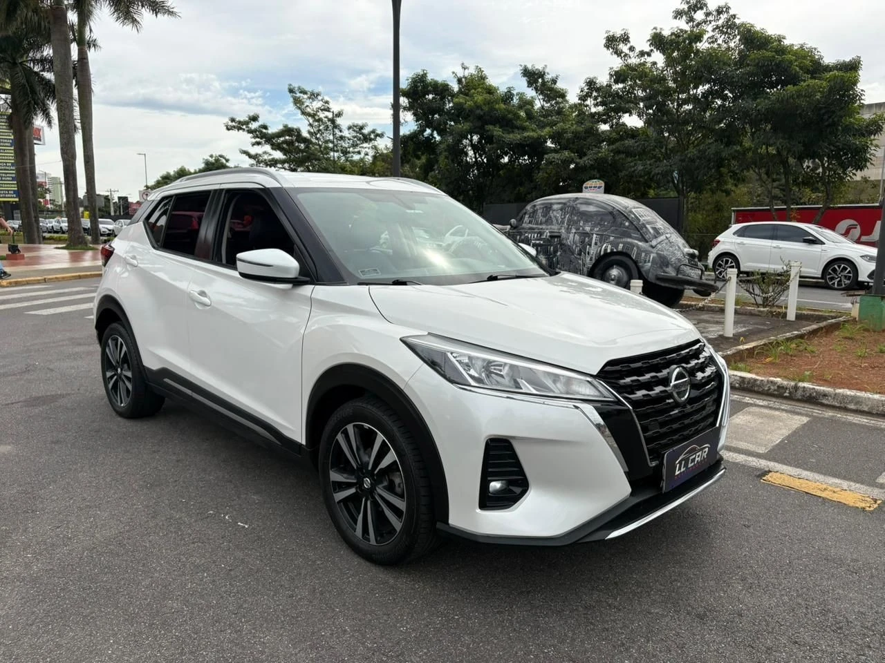 NISSAN KICKS