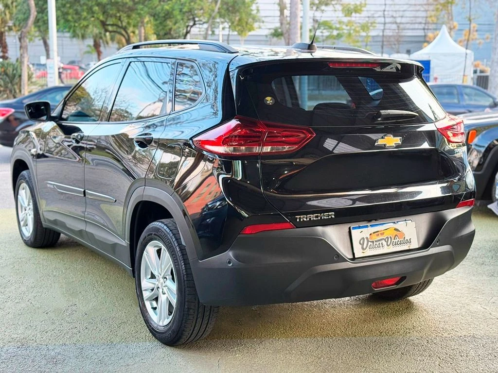 CHEVROLET TRACKER