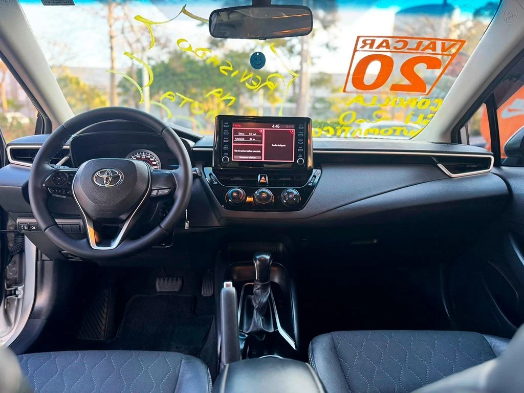 TOYOTA COROLLA