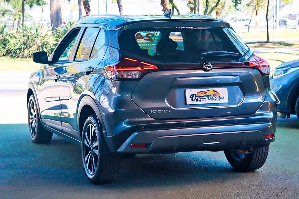 NISSAN KICKS
