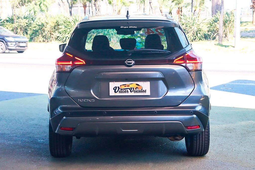 NISSAN KICKS