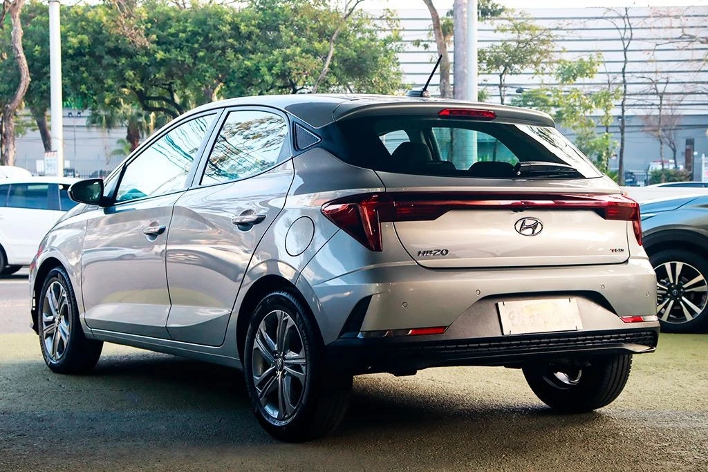 HYUNDAI HB20