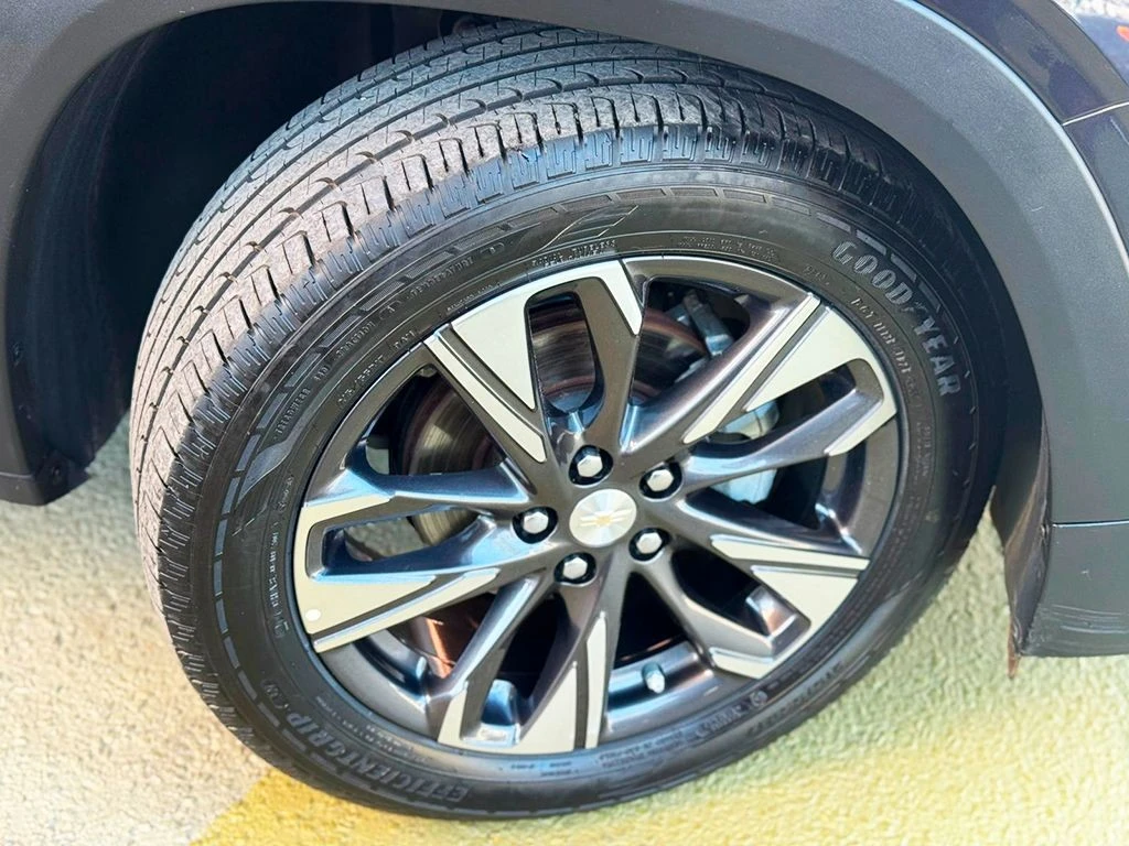 CHEVROLET TRACKER