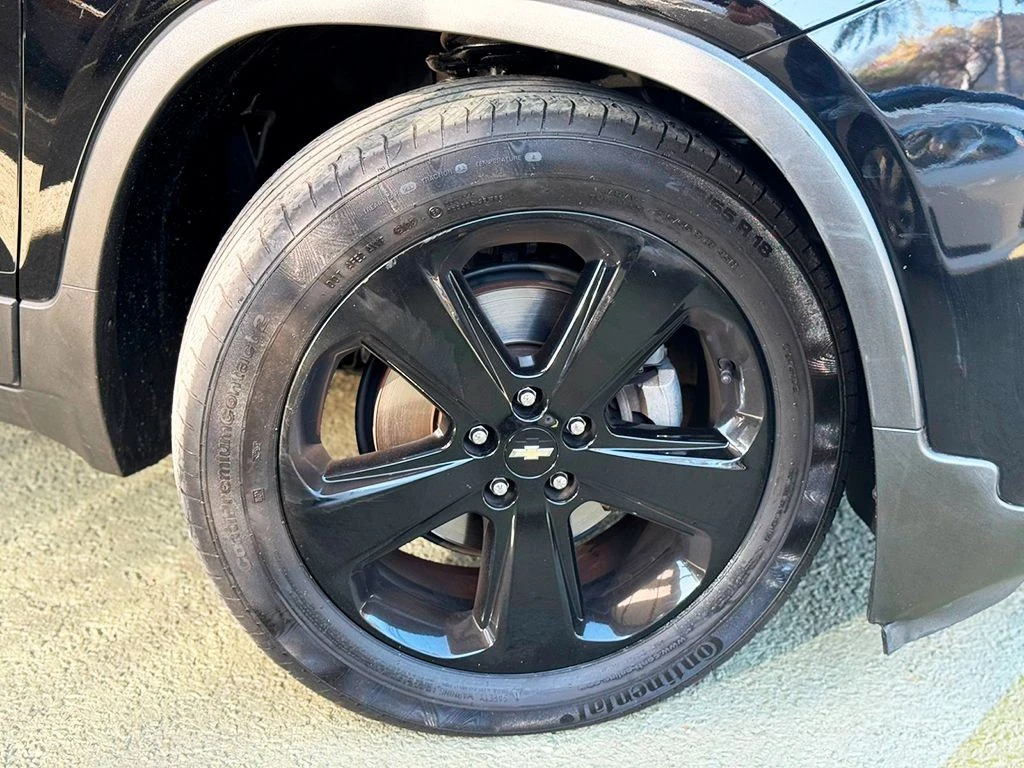 CHEVROLET TRACKER