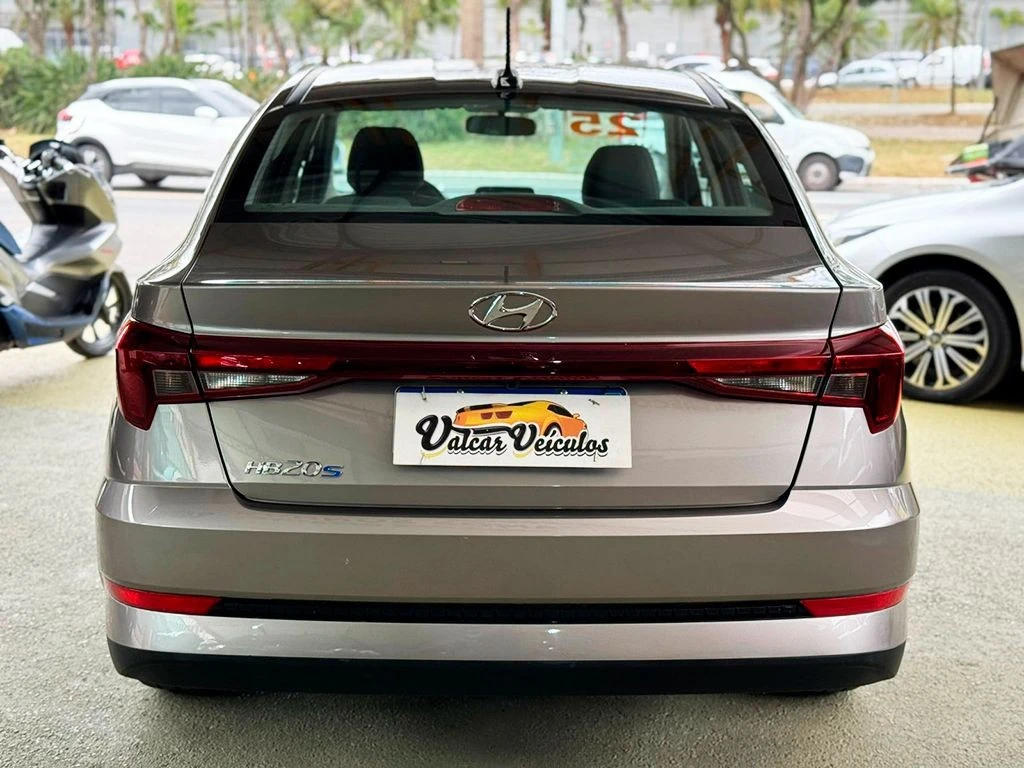 HYUNDAI HB20