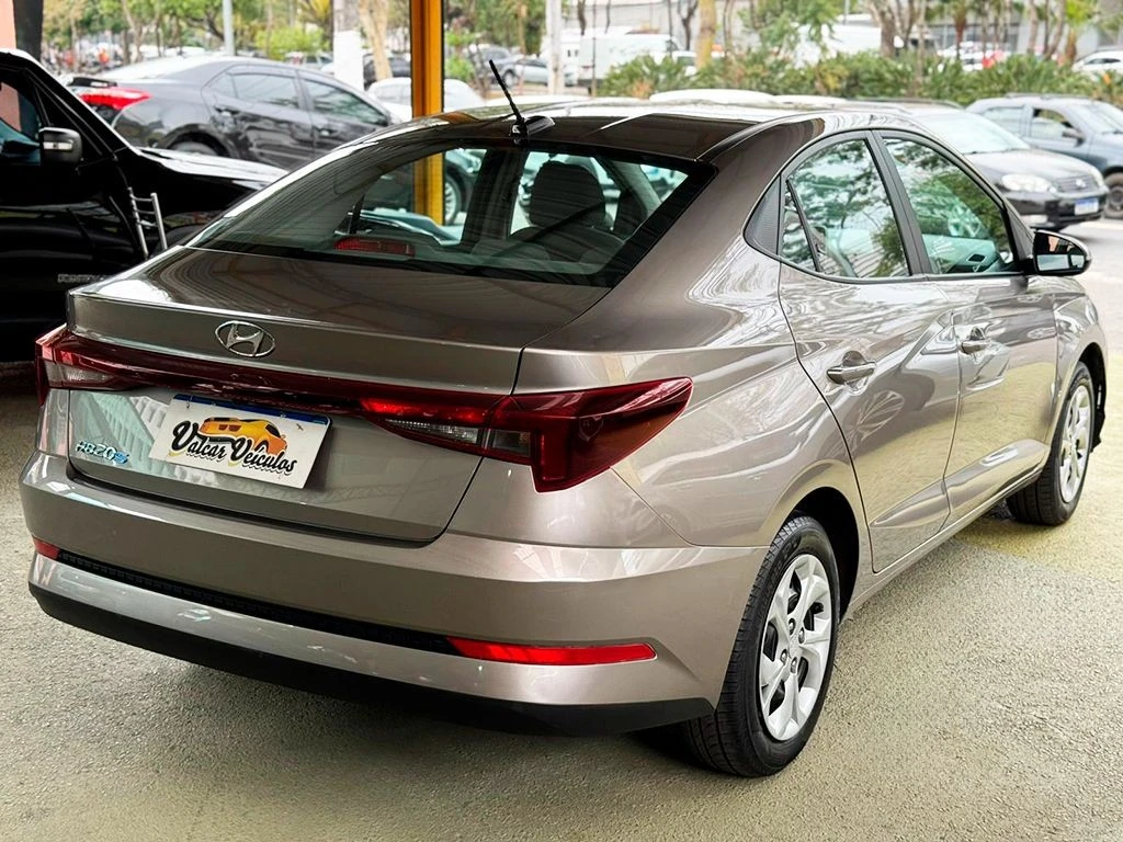 HYUNDAI HB20