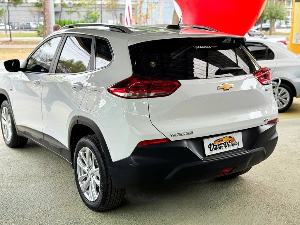 CHEVROLET TRACKER