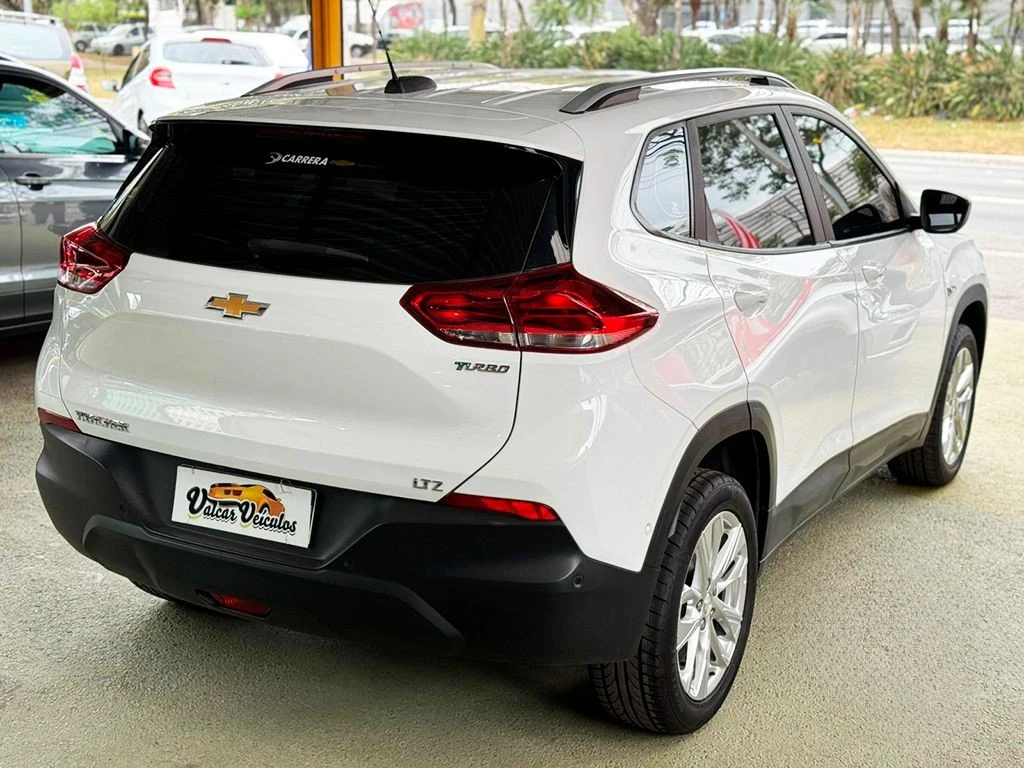 CHEVROLET TRACKER