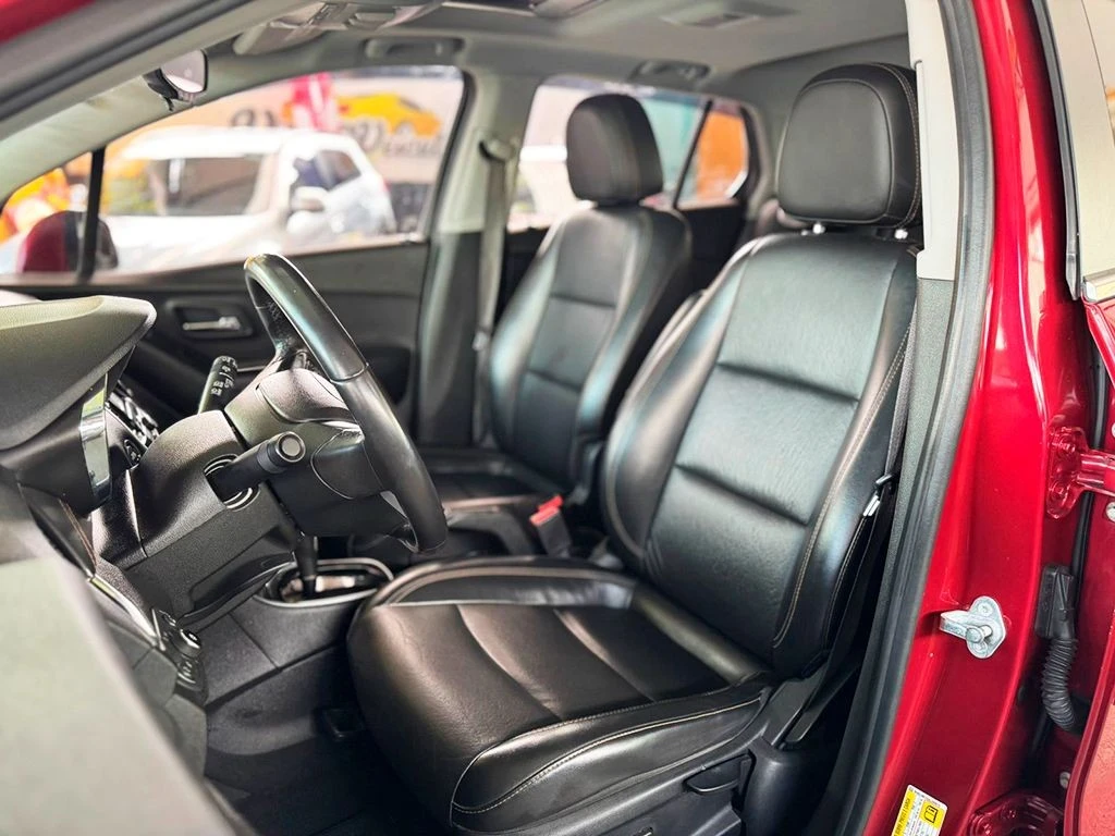CHEVROLET TRACKER