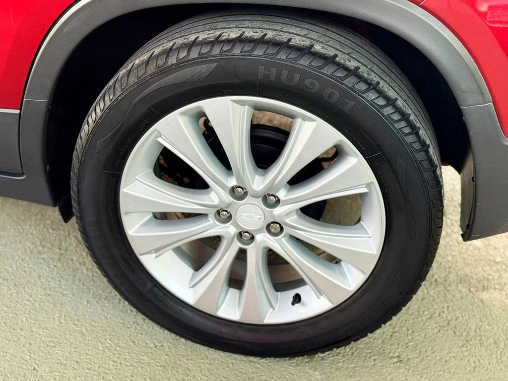 CHEVROLET TRACKER