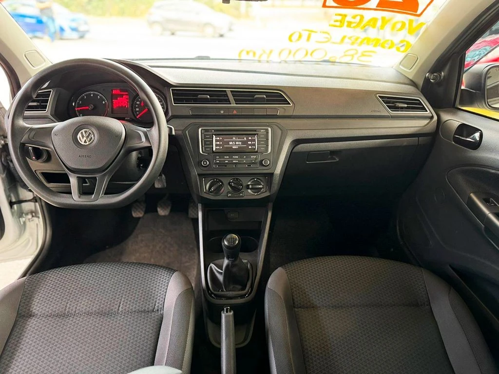 VOLKSWAGEN VOYAGE