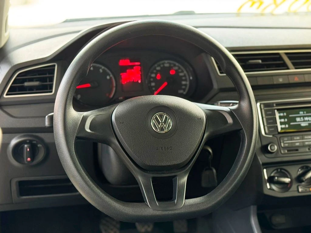 VOLKSWAGEN VOYAGE