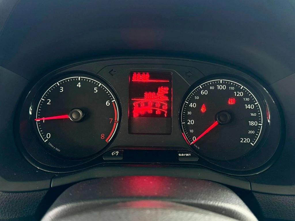 VOLKSWAGEN VOYAGE