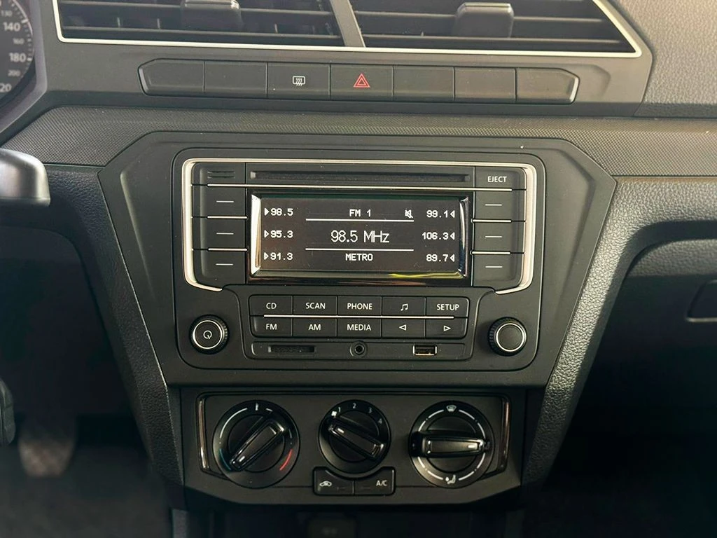 VOLKSWAGEN VOYAGE
