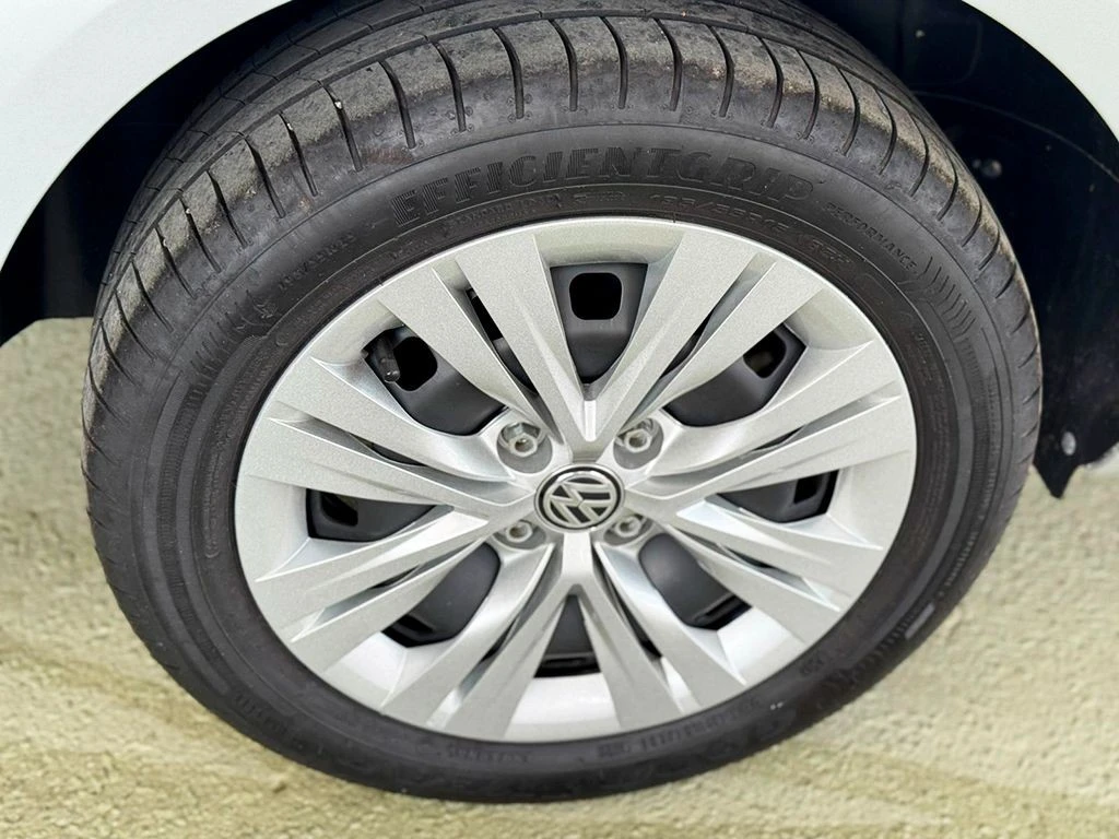 VOLKSWAGEN VOYAGE