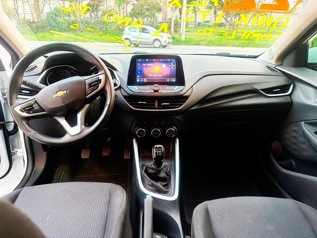 CHEVROLET ONIX