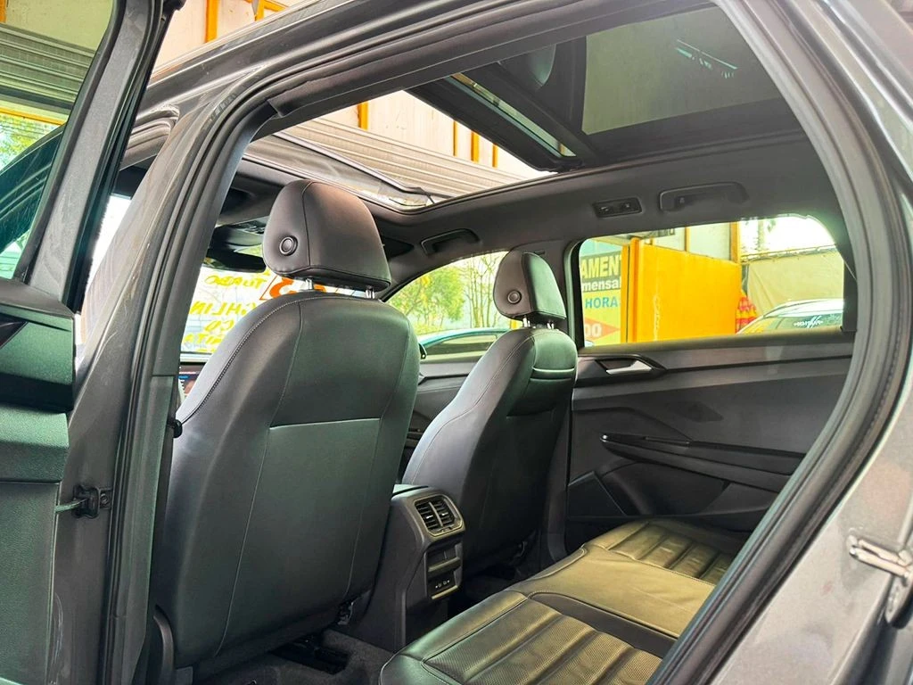 VOLKSWAGEN TAOS