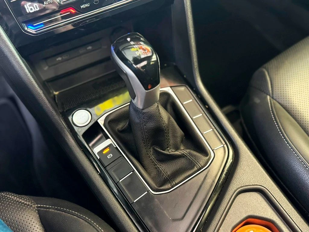 VOLKSWAGEN TAOS