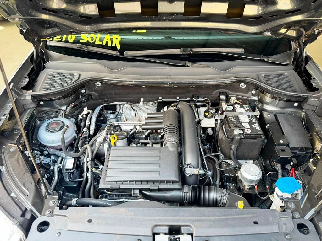 VOLKSWAGEN TAOS