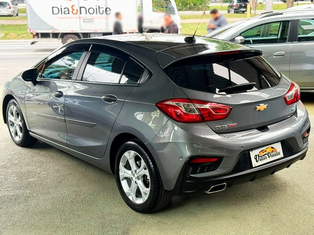 CHEVROLET CRUZE