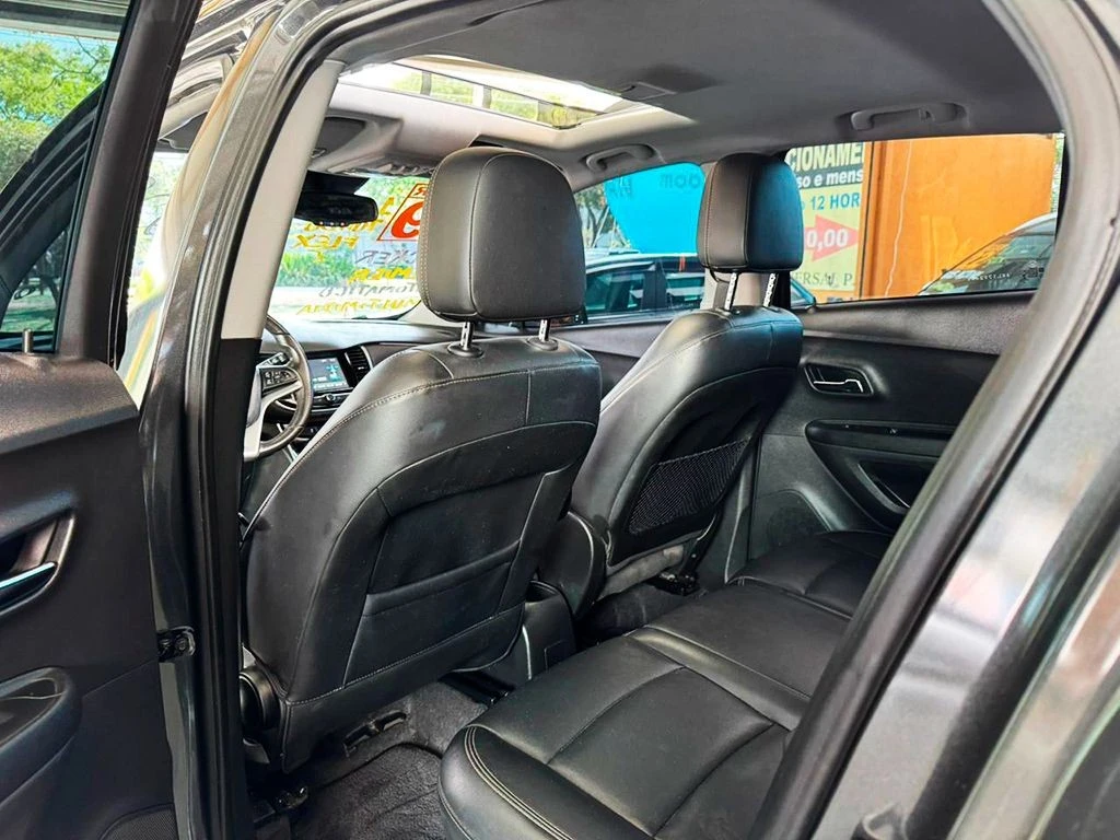 CHEVROLET TRACKER