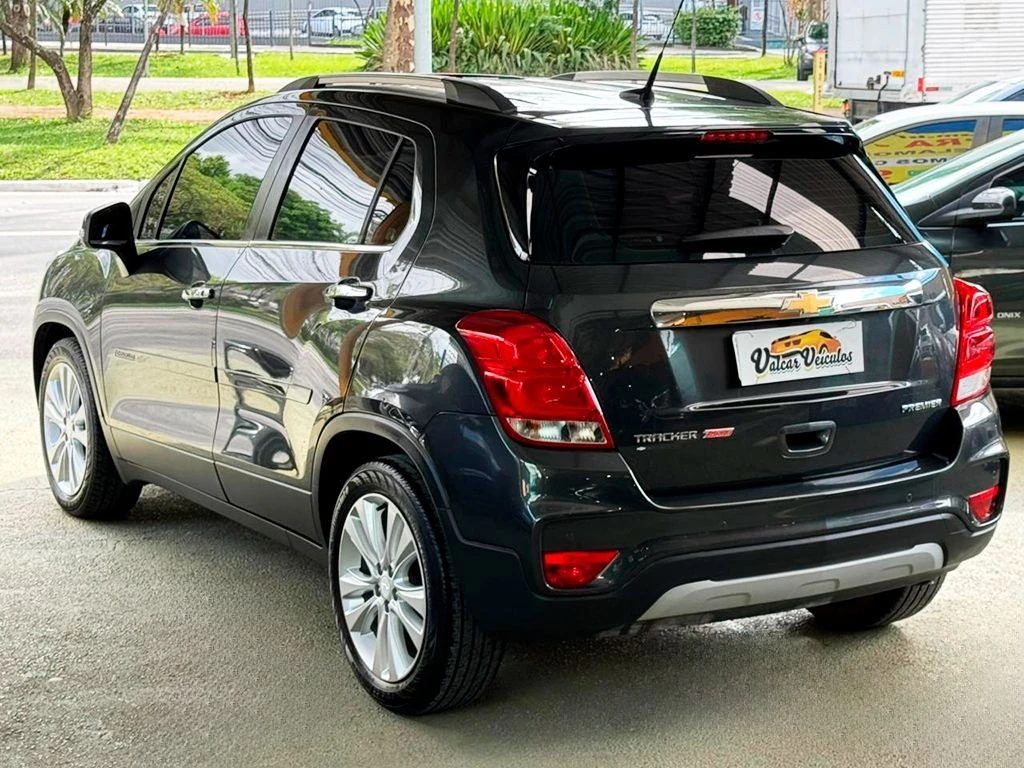 CHEVROLET TRACKER
