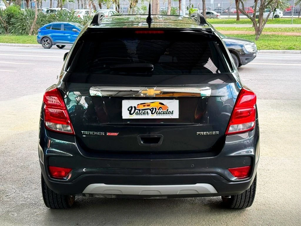 CHEVROLET TRACKER