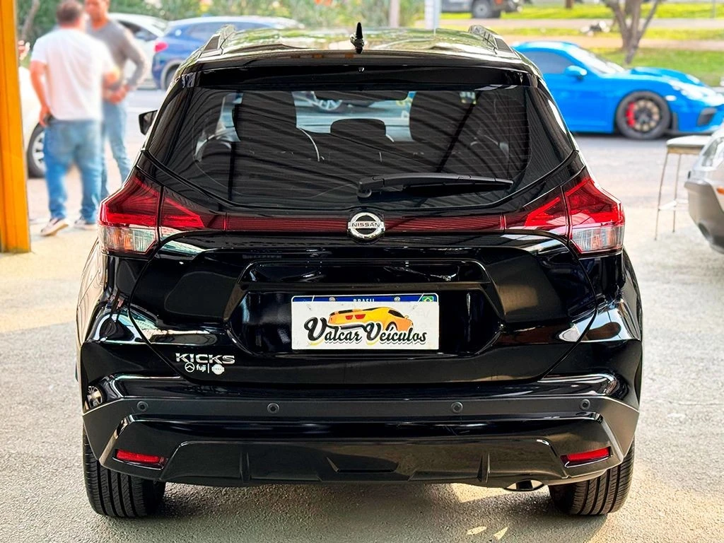 NISSAN KICKS