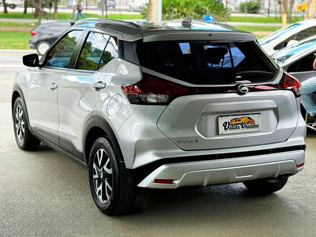 NISSAN KICKS