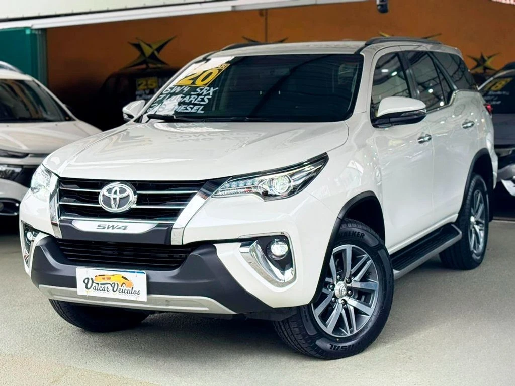 TOYOTA HILUX SW4