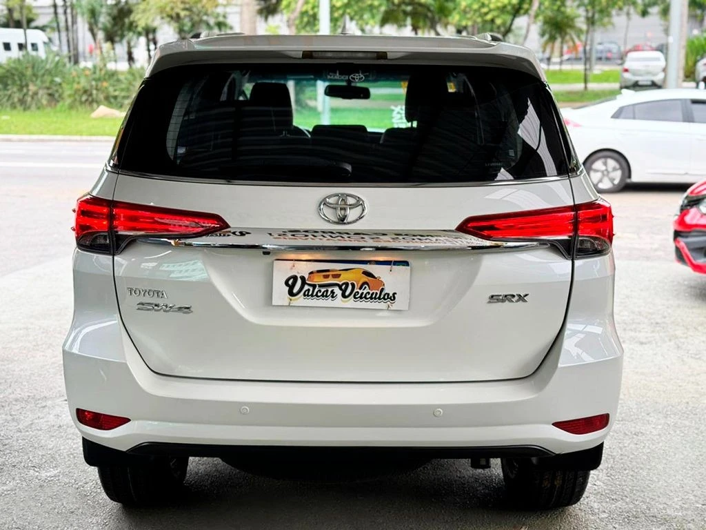 TOYOTA/HILUX SW4 2.8 SRX 4X4 7 LUGARES 16V TURBO INTERCOOLER 2020