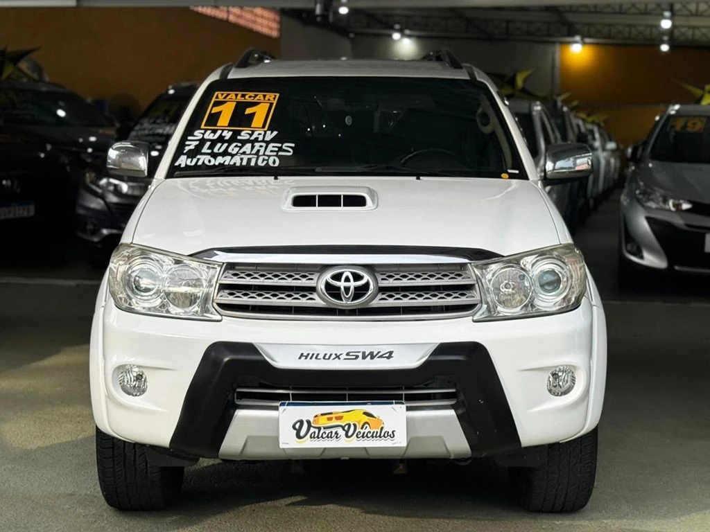 TOYOTA HILUX SW4