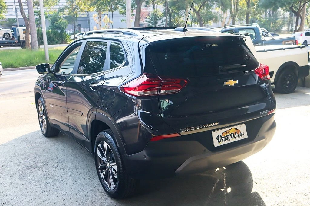CHEVROLET TRACKER