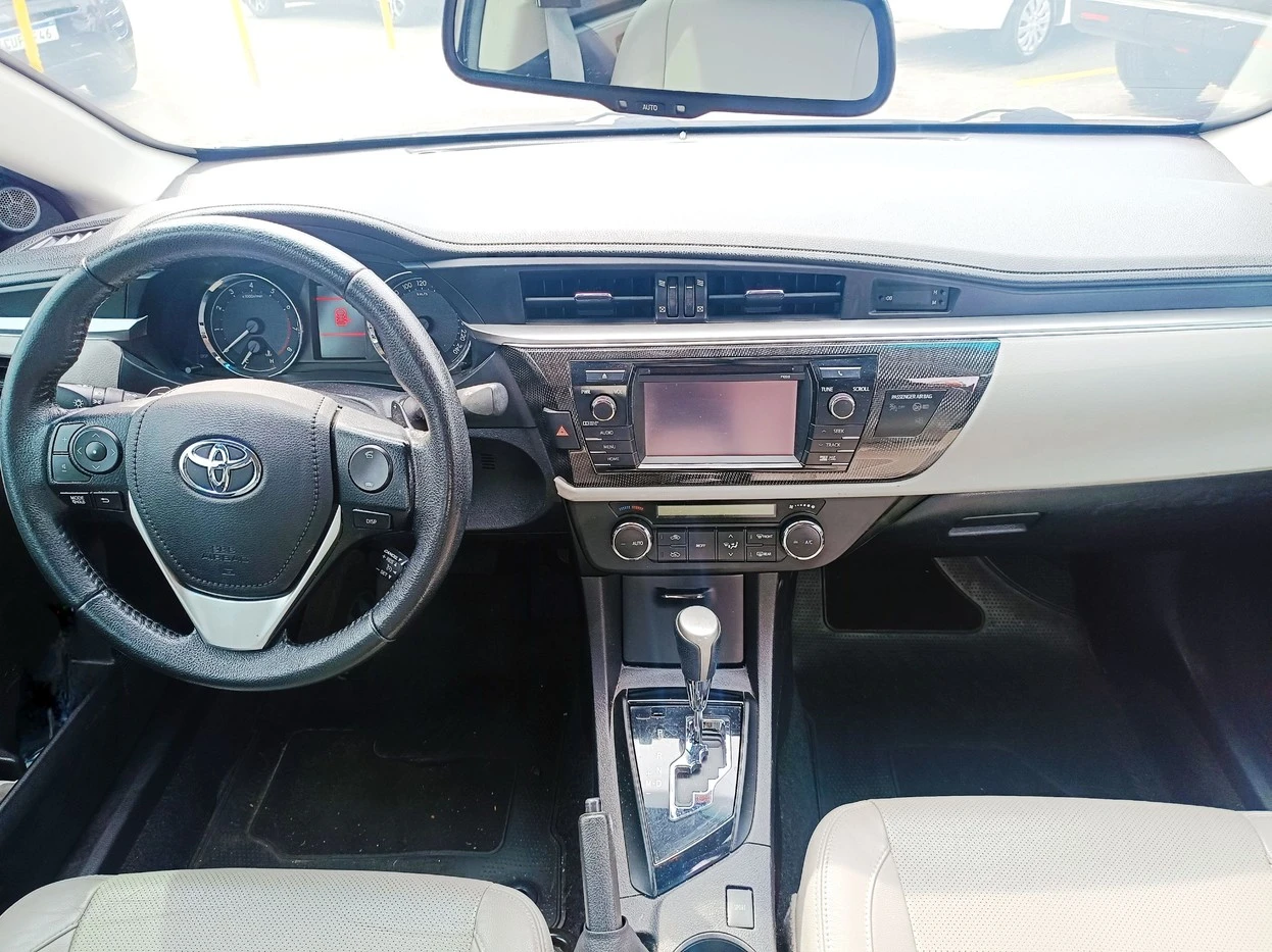 TOYOTA COROLLA