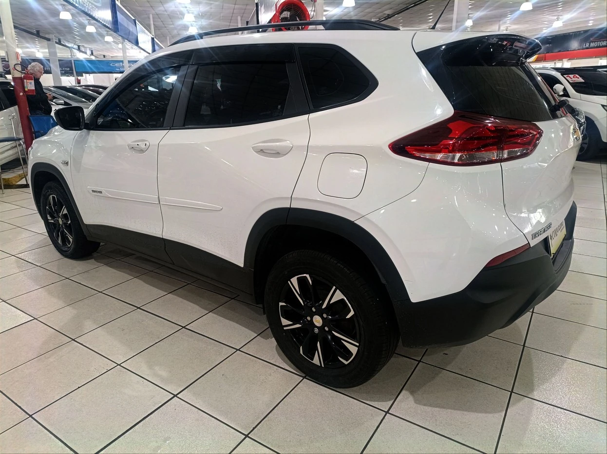 CHEVROLET TRACKER