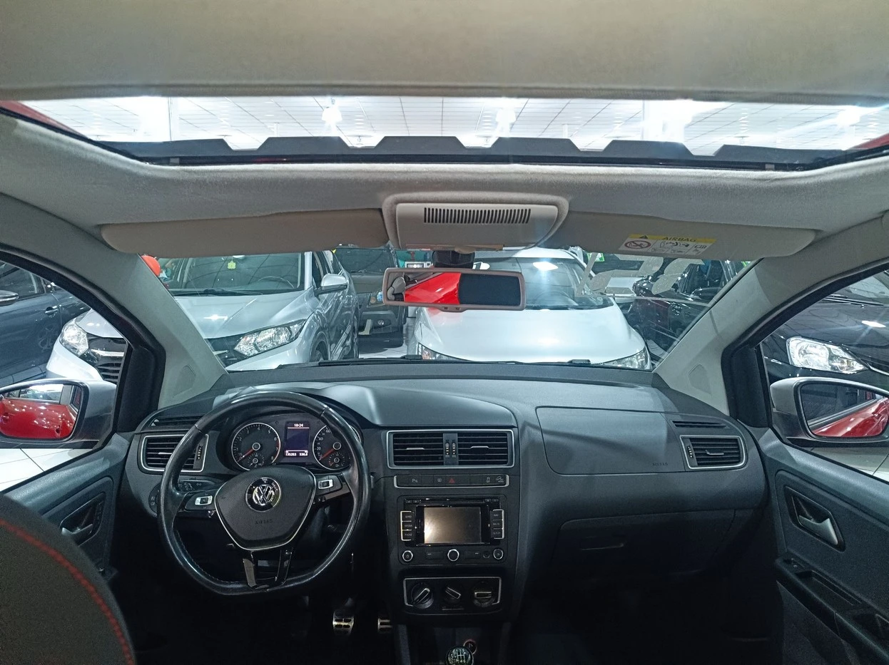 VOLKSWAGEN SPACE CROSS